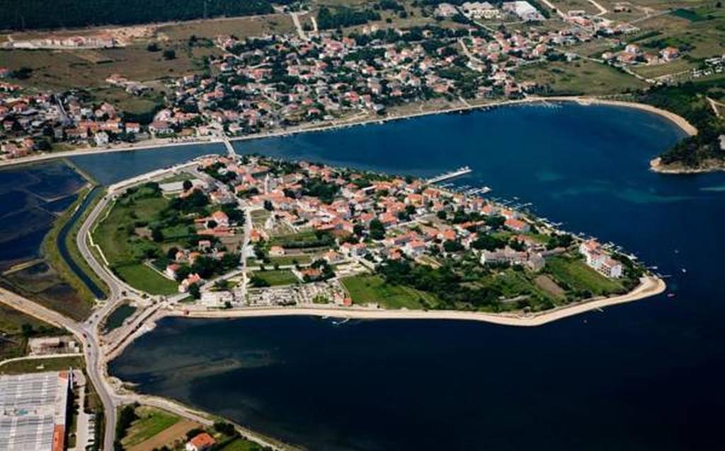 Apartman Nin-Dodo Exteriér fotografie