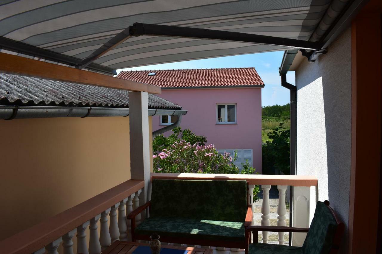 Apartman Nin-Dodo Exteriér fotografie